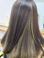 ランプ(Lamp)&nbsp;くびれレイヤー  白髪染め＆白髪ぼかし/縮毛矯正と髪質改善UP