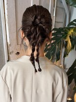 ホテリー(Hotely)&nbsp;甘すぎない編みおろし＊お呼ばれヘアセット