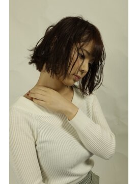クールドセリエ 新宿南口店(Coeur de cellier) 外ハネショートボブ
