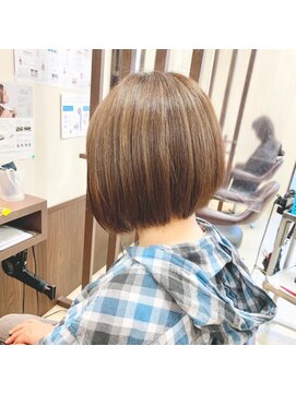 シファ(sifa) 大人☆ワンレングスショート