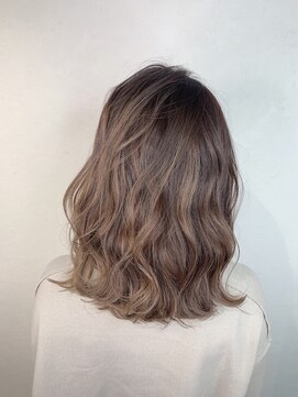 アンダーバーホワイト 京橋店(_WHITE) ミディアムベージュ