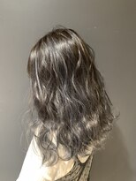 リーオオサカ(Lee Osaka)&nbsp;【Lee大阪店】ハイライト うる艶 グレージュ /新出奈津樹