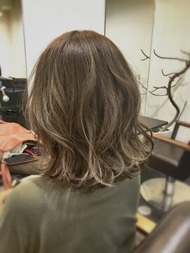 ノーブル ループ(Noble loop) 抜け感たっぷり大人ボブティー