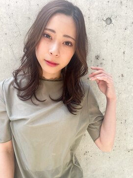 ソワリー 栄(THOiRY) THOiRY【女性らしい柔らかヘア】似合わせ小顔艶髪ゆる巻きロング