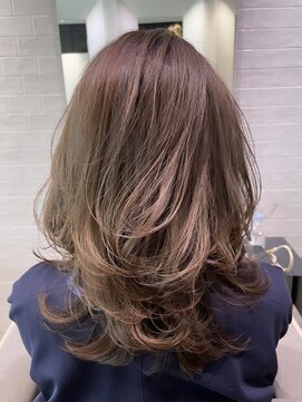 ステア ケース(stair case) 【NATASHA】ミディアム中盛りレイヤー