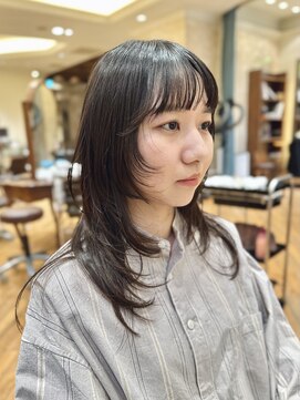 ビュートリアム265(BEAUTRIUM 265) レイヤーカット/ロングレイヤー/シースルーバング/黒髪/銀座