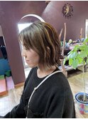 フラットボブ・くせ毛活かし・ハイライト