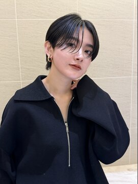 ヤイエ(yiye) ショードボブ/丸みショート /ハンサムショート/大人ショート