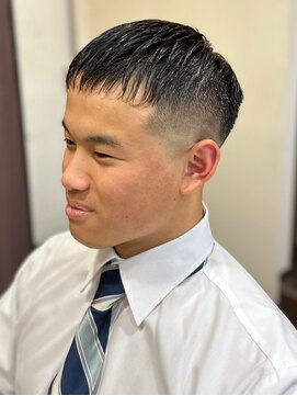 トモズヘアデザイン(Tomo's Hair Design) クロップスタイル