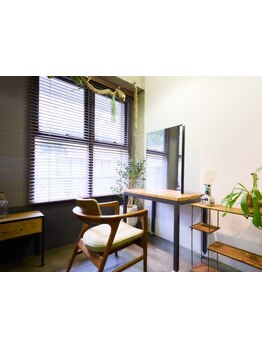 夫婦で営むアットホームサロンで髪も心も癒される♪お客様との距離感を大切にした丁寧な接客が魅力☆