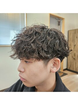 タスクヘアー(task hair) ケアパーマ波巻きパーマ×ツーブロック刈り上げマッシュ