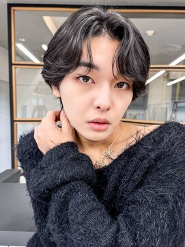 ソア 渋谷(soar) シースルーセンターパート韓国マッシュ黒髪刈り上げツーブロック