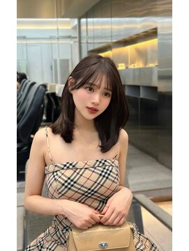 ラル 立川(lar) 鎖骨ミディアム_イメチェン美髪外ハネボブホワイトブロンド