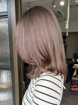 サルファ ヘアデザイン 名古屋 丸の内(S.ALPHA HAIR DESIGN) グレージュ切りっぱなしボブ前髪ありミニボブミルクティベージュ