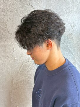 ニアウ 高崎店(Niau) MEN’S HAIR/ツイストパーマ/刈り上げセンターパート/群馬高崎