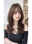 ミディアムレイヤーバタフライカットハッシュカットダークグレー