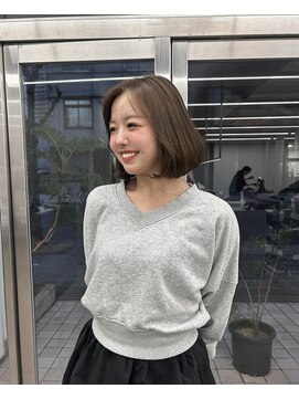 オーセン(Authen.) タンバルモリボブ　オリーブベージュ