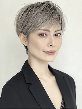 バイエイト(X8) くすみハイトーンのオトナショート