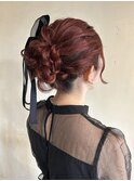 結婚式お呼ばれヘアセットアップ大人シニヨン/秋カラー