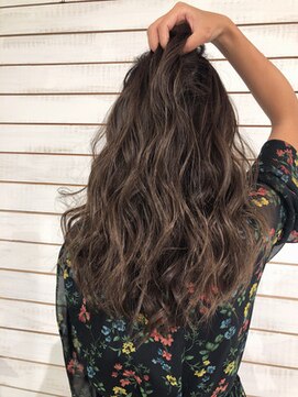 ビーヘアサロン(Beee hair salon) 【渋谷エクステ・カラーBeee/安部 郁美】外国人風ハイライト