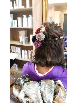 ハグエヴェック(HUG AVEC) 成人式も楽しみましょうスタイル