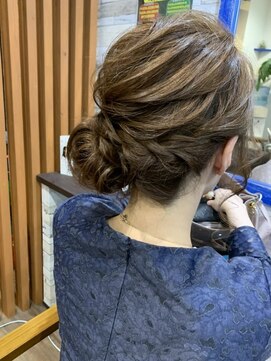 ララ(RARA) サイド編み込み