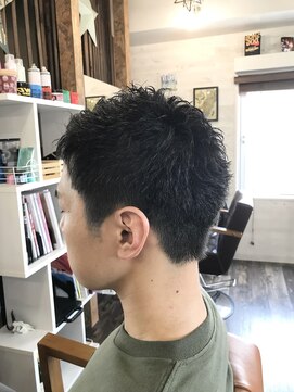 リリー シブヤ(Lilly shibuya) 【Lilly渋谷】#ビジネススタイル #束感 #ショート