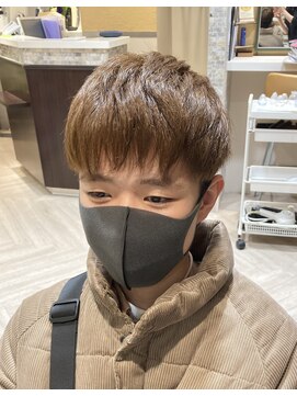 ゼンコー キチジョウジ(ZENKO KICHIJOJI) ブリーチなしベージュブラウン×フェザーショート・20代・30代