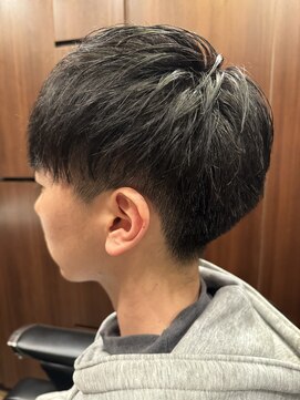 ヒロギンザ 池袋 サンシャイン通り店(HIRO GINZA) 蒼き旋風の束感刈り上げマッシュ