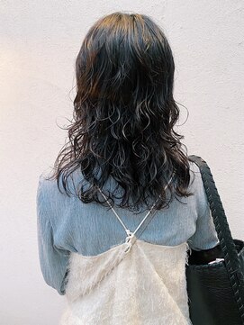 フェンヘアーアイス 中目黒(Fen.hair ici) 20代30代大人可愛いロングウルフくせ毛風パーマダークアッシュ