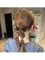 ディーエックス ウエスト(Dxxxx WEST)&nbsp;ヘアアレンジ/アレンジ/結婚式/パーティヘア/あみおろし