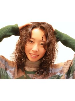 パーマの技術が経験豊富なので、知識＋経験＋技術によるデザインの提案をいたします！