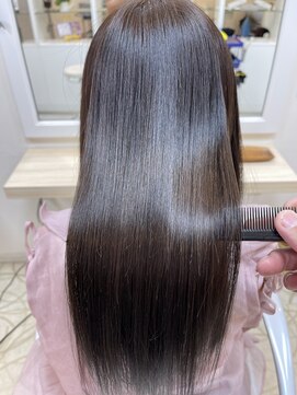 ユニティ 戸塚店 ツヤ髪ロングヘア【戸塚/白髪/髪質改善/カラー/縮毛矯正】