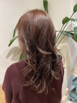 ニジチャウ(Nijichaw)&nbsp;ミディアムレイヤースタイル