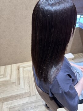 イロハ(iroh) 黒木式酸性ストレート/xトリートメント/プレックス