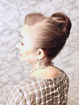 白髪ぼかし/夜会巻き