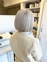 ヴィアスヘアー(vias hair)&nbsp;白髪を活かしたホワイト系カラー