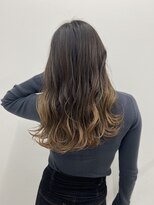 アライブ キチジョウジ(ALIVE Kichijoji)&nbsp;根本が伸びできても気にならないグラデーションカラー