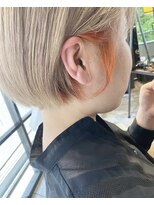 エミュー(emue) 京都 ミルクティーベージュ イヤリングカラー耳かけショート中島