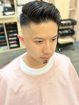 銀座マツナガ 浅草店 フェードカットビジネス20代ハードパート73刈り上げアップバング