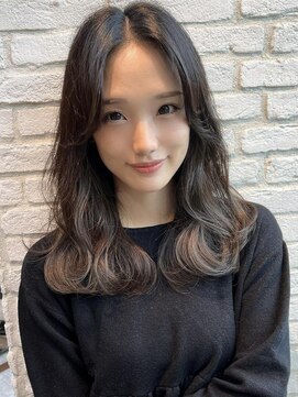 アグ ヘアー リビング 札幌店(Agu hair living) 《Agu hair》ツートンカラーでイメチェン☆セミウェーブ