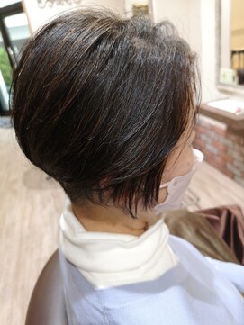 ルシードスタイル クリザンテーム 刈り上げ前下がり