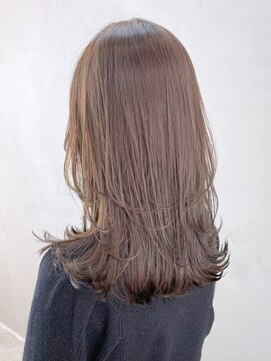 アルバム 銀座(ALBUM GINZA) レイヤーオリーブ_アースカラーくびれヘアツートン_ba378581