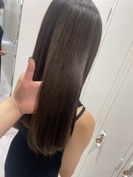 トッカ 中目黒店(tocca) ☆うるつや髪質改善酸熱トリートメント♪♪☆