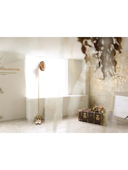 -宇宙のようなイマジネーションの世界、豊田コンセプトは"Capricorn"やぎ座-