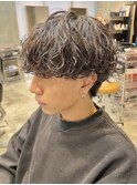 難波ツイストパーマメンズスパイラルパーマフェザーショート色気
