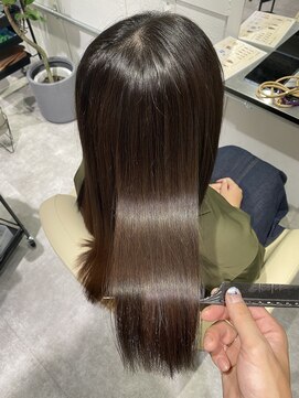 レヴリー(reverie) 艶髪ラベンダーベージュ　髪質改善/心斎橋