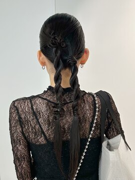 トリッカ シブヤ(TRICCA SHIBUYA) タイトツイン/ポニーテール/個性派ヘア/アレンジ/結婚式/セット
