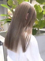 サンクマーケット 渋谷(cinq MARKET)&nbsp;渋谷ブリーチカラーハイトーンカラーシルバーアッシュ30代40代