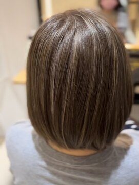 ジュイール(jouir) 三鷹ショートボブくびれショートイルミナカラー顔周りレイヤー